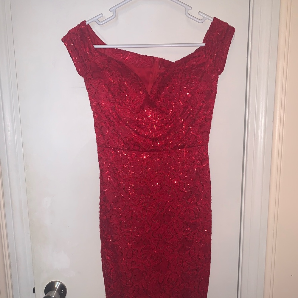 Size 3/4 B Darlin dress, slim fitting